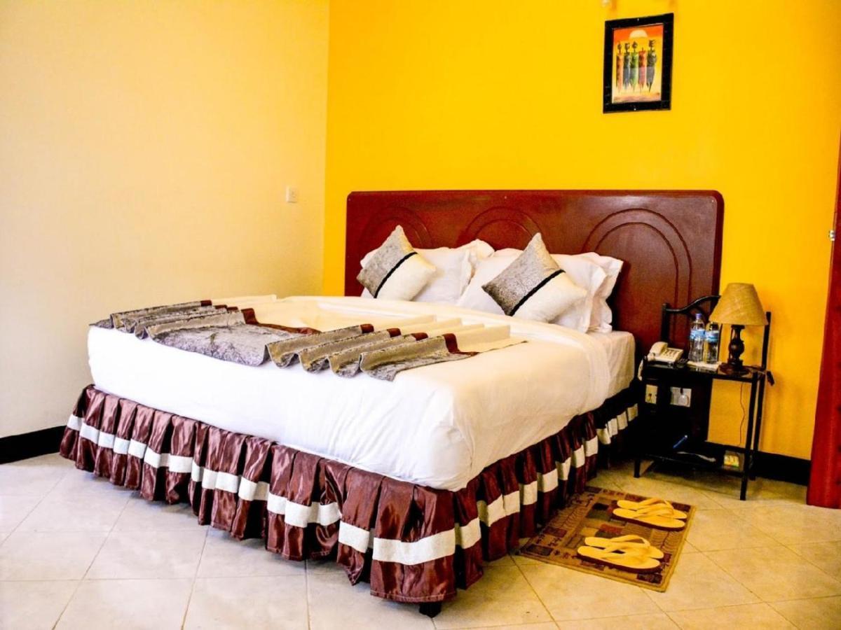 Crest Safari Lodge Bed And Breakfast Аруша Экстерьер фото