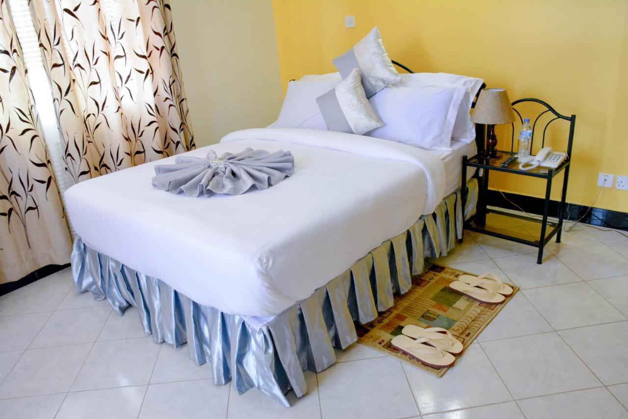 Crest Safari Lodge Bed And Breakfast Аруша Экстерьер фото